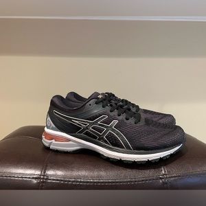 Asics Women’s GT-2000 8